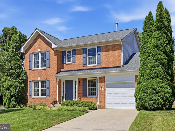 1019 Chinaberry Dr, Frederick, MD 21703