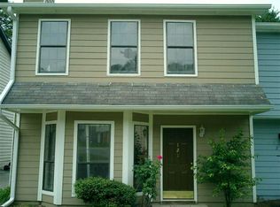 121 Woodberry Ct, Woodstock, GA 30188