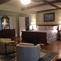 111 Berry Ave