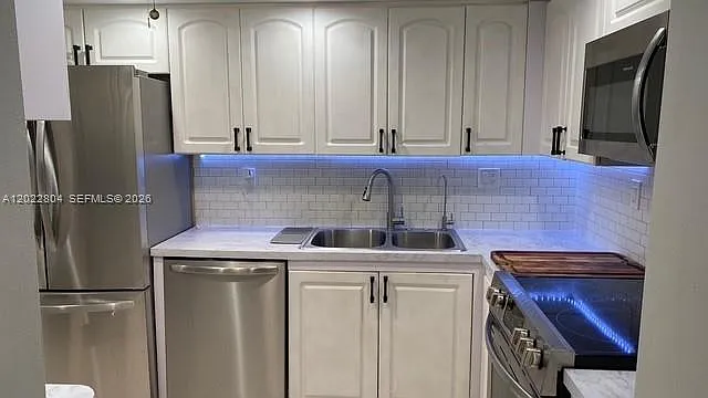 4000 Towerside Ter #1803 — Photo 15