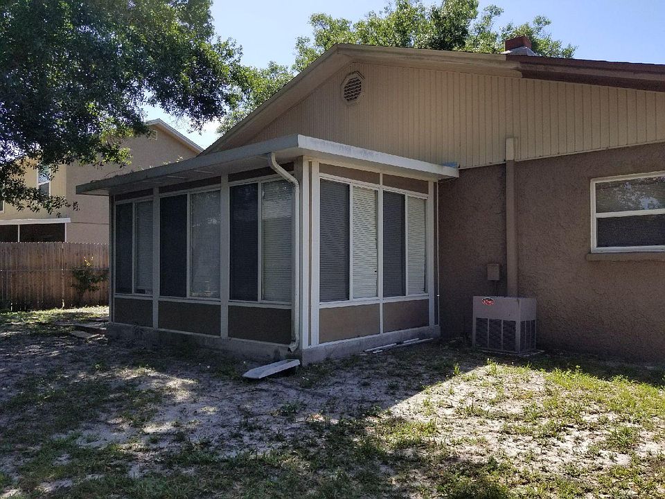 2nd image of 5024 E 111th Ave