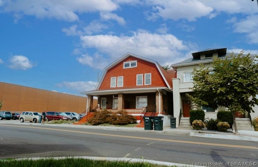 131 E Chestnut St, Jeffersonville, IN 47130 MLS 2022012207 Zillow