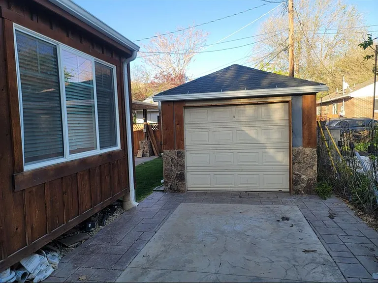 976 N American Beauty Dr W — Photo 15