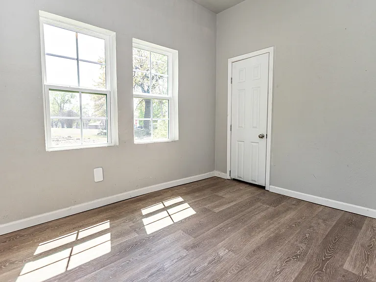 303 N Cleveland Ave — Photo 11