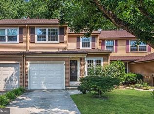 51 Farnwood Rd, Mount Laurel, NJ 08054