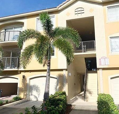 3rd image of 1400 Crestwood Ct S APT 1409