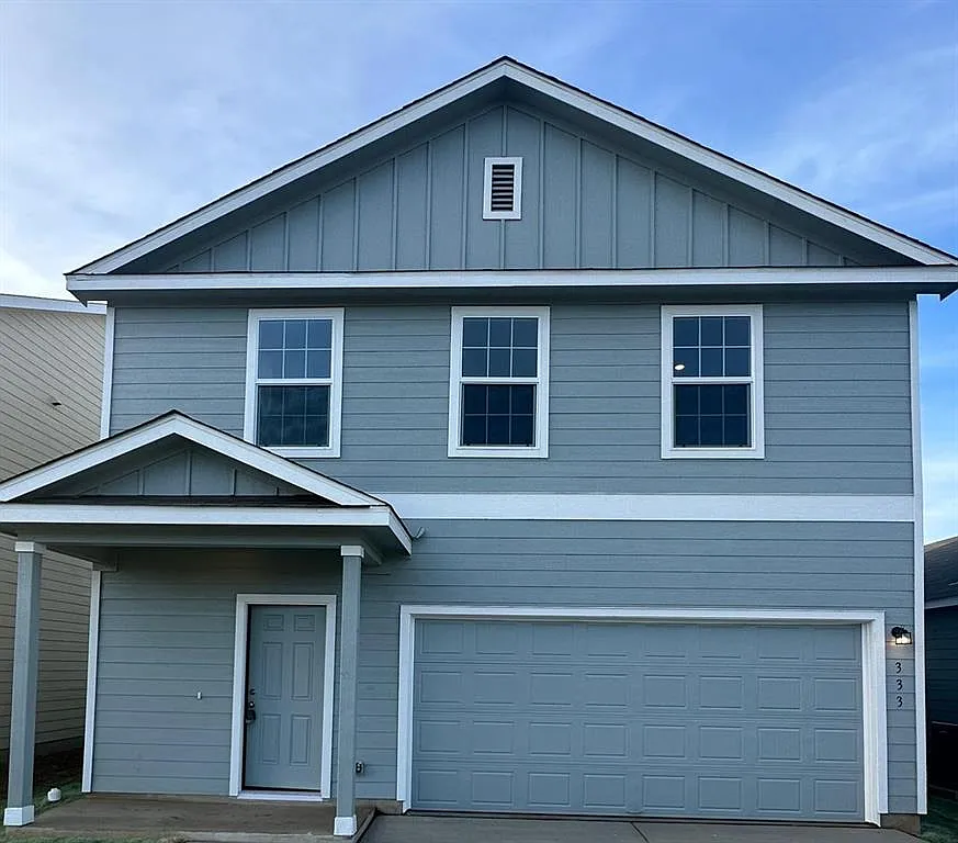 4 bed, 1950 sqft, $1,800 — Photo 2