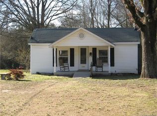 1009 Laurel Ln, Gastonia, NC 28054