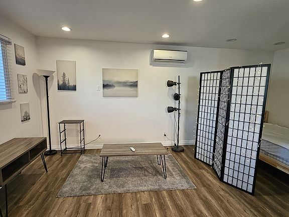 3rd image of 6241 Bellaire Ave