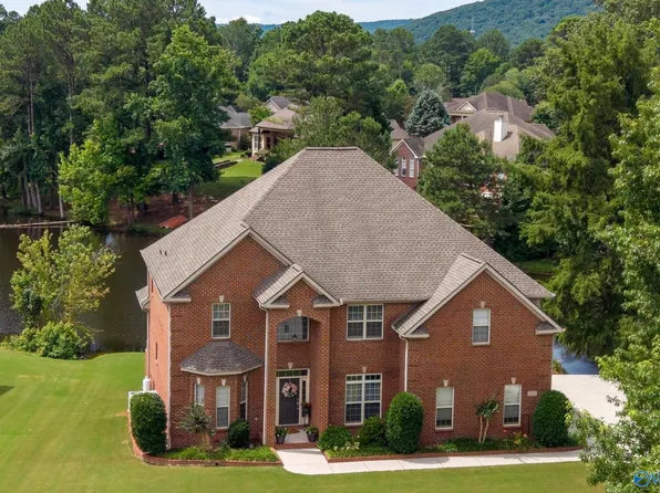 4410 Hidden Lake Dr SE, Owens Cross Roads, AL 35763