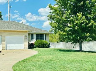 600 Autumn Ridge Ct, Andover, KS 67002