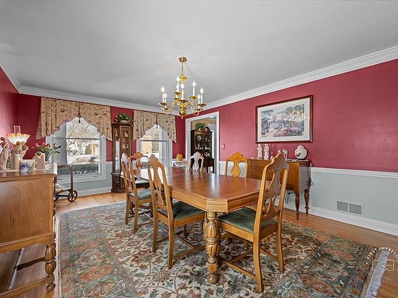 4th image of 1612 Fox Bend Ct