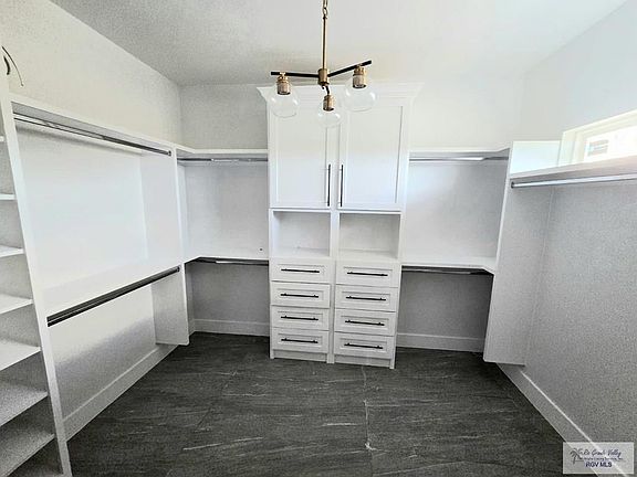 5th image of 6307 Sylverter Palm Ct