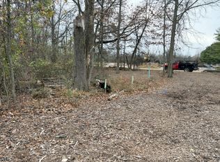 8 Reasoner Ln, Flemington, NJ 08822