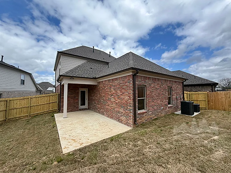 480 Maple St — Photo 21