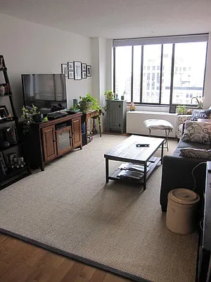 Rented by Newell and Assoc. | media 15