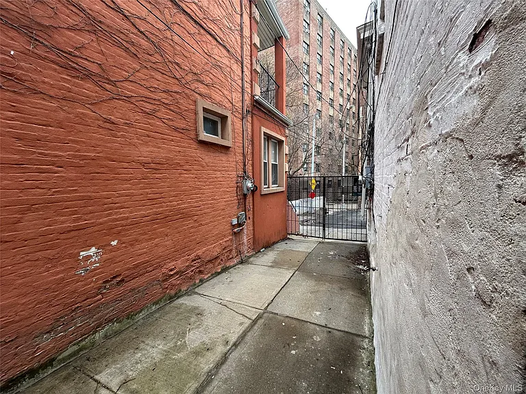1819 Palisade Pl #1 — Photo 6
