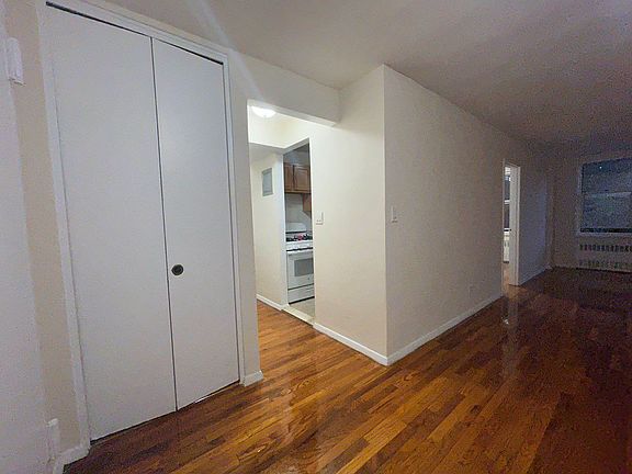 2nd image of 36 Hamilton Ave #G4