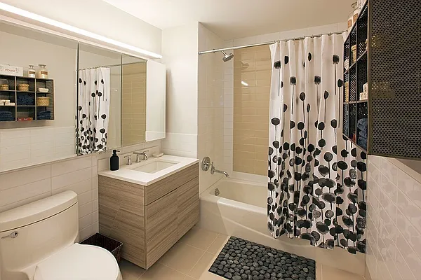 Rented by Luxury Apartments LIC | media 8