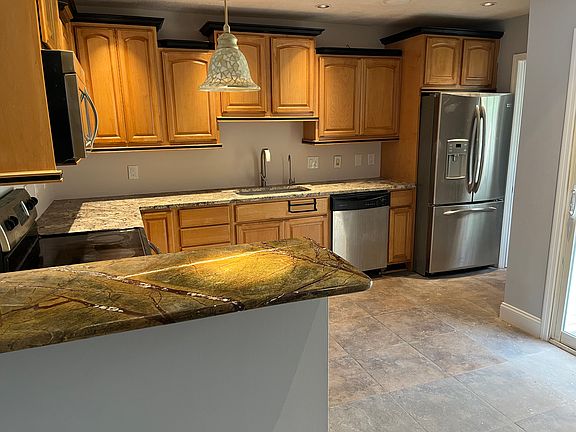 4th image of 2519 Waters Edge Dr #2519