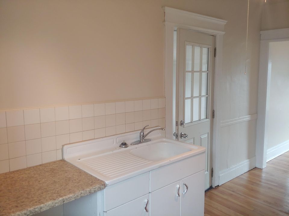 200 Maplehurst Ave 2, Syracuse, NY 13208 Zillow