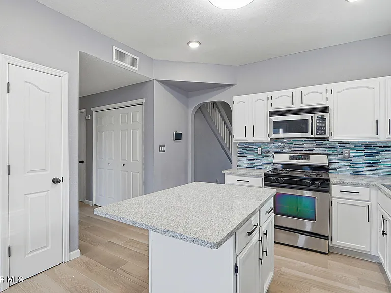 12325 Tierra Bella Dr — Photo 11