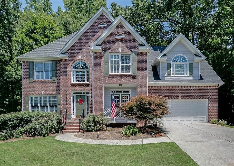 1st image of 1704 Crittenden Ln