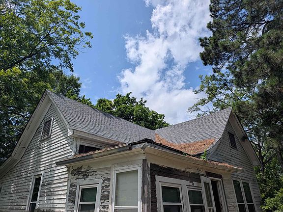 2nd image of 1500 W 17th Ave
