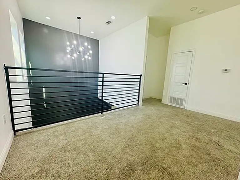 2906 Jim St — Photo 14