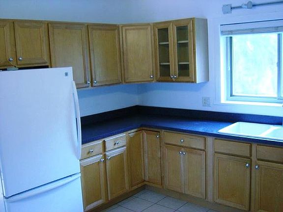 4th image of 8341 Laramie Ave