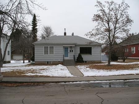 1st image of 730 Hastings Ave