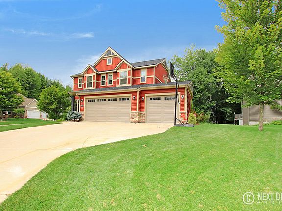 3rd image of 16889 Birchview Dr