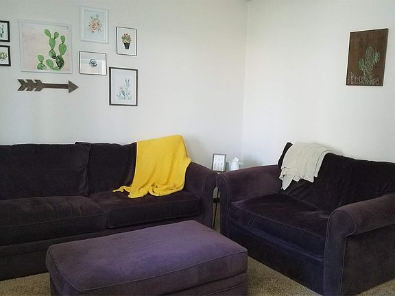 Living Room (2)