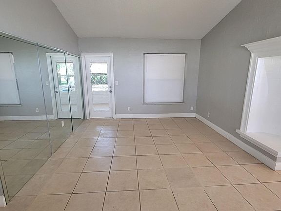 4th image of 432 NE 65th St House A