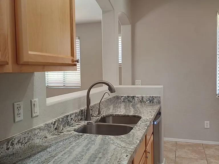 3802 E Flower Ct — Photo 13