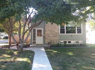 1037 S 122nd St, West Allis, WI 53214