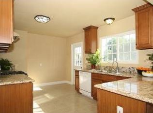 558 Greenbank Ave, Duarte, CA 91010