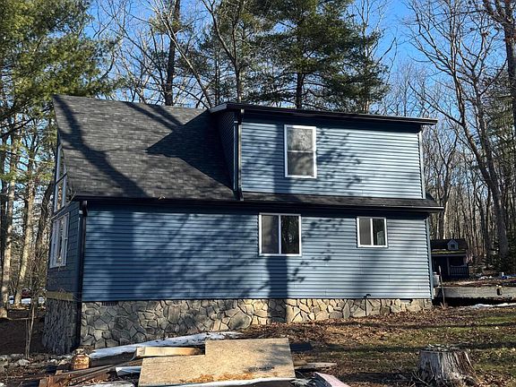 3rd image of 125 Claudine Ln