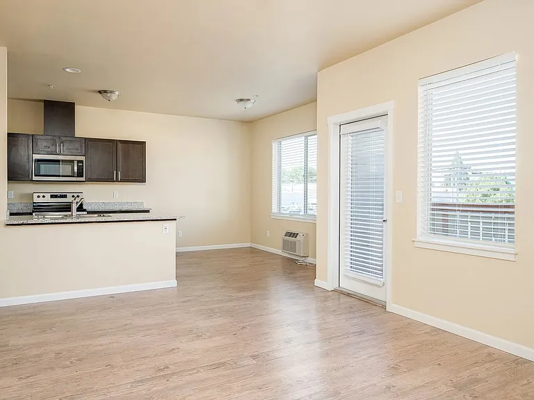 Willow Tree Place — Photo 44