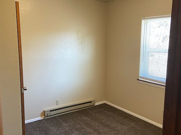 5th image of 1135 American Legion Blvd APT 2