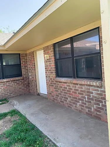 1823 Wisdom Dr Photo 1