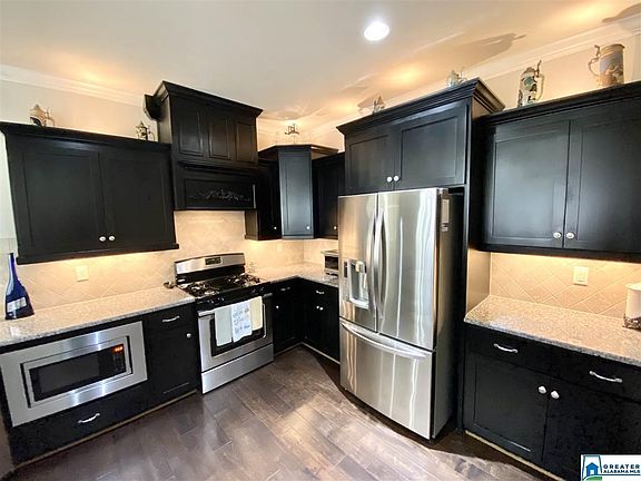 4th image of 130 Willow Lake Ln