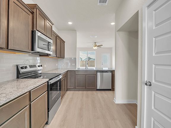 2nd image of 290 Boatright Blvd