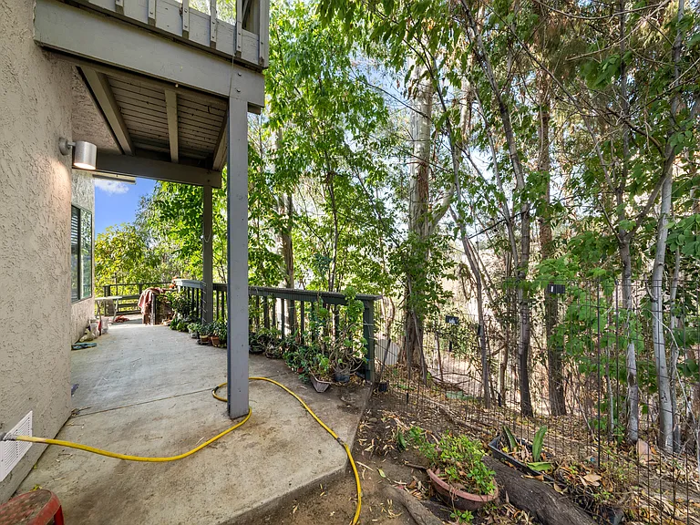 5057 Keeney St — Photo 24