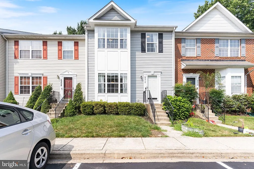 3 bed, 3.0 bath, 2262 sqft, $2,750 — Photo 1