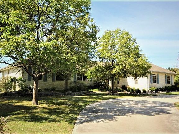 2nd image of 1258 River Bluff Cir
