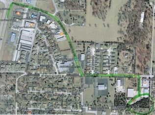 1780 N Woodview Rd, Nixa, MO 65714