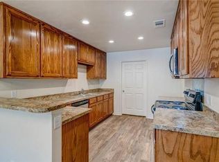 1401 E Myrtle St, Fort Worth, TX 76104