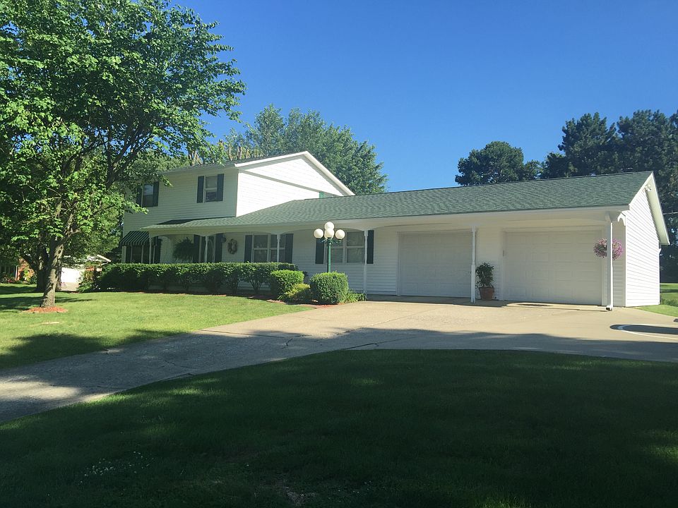 1st image of 4801 W Woodland Dr