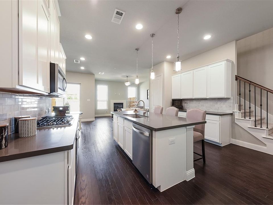 2nd image of 8345 Oxalis Ln